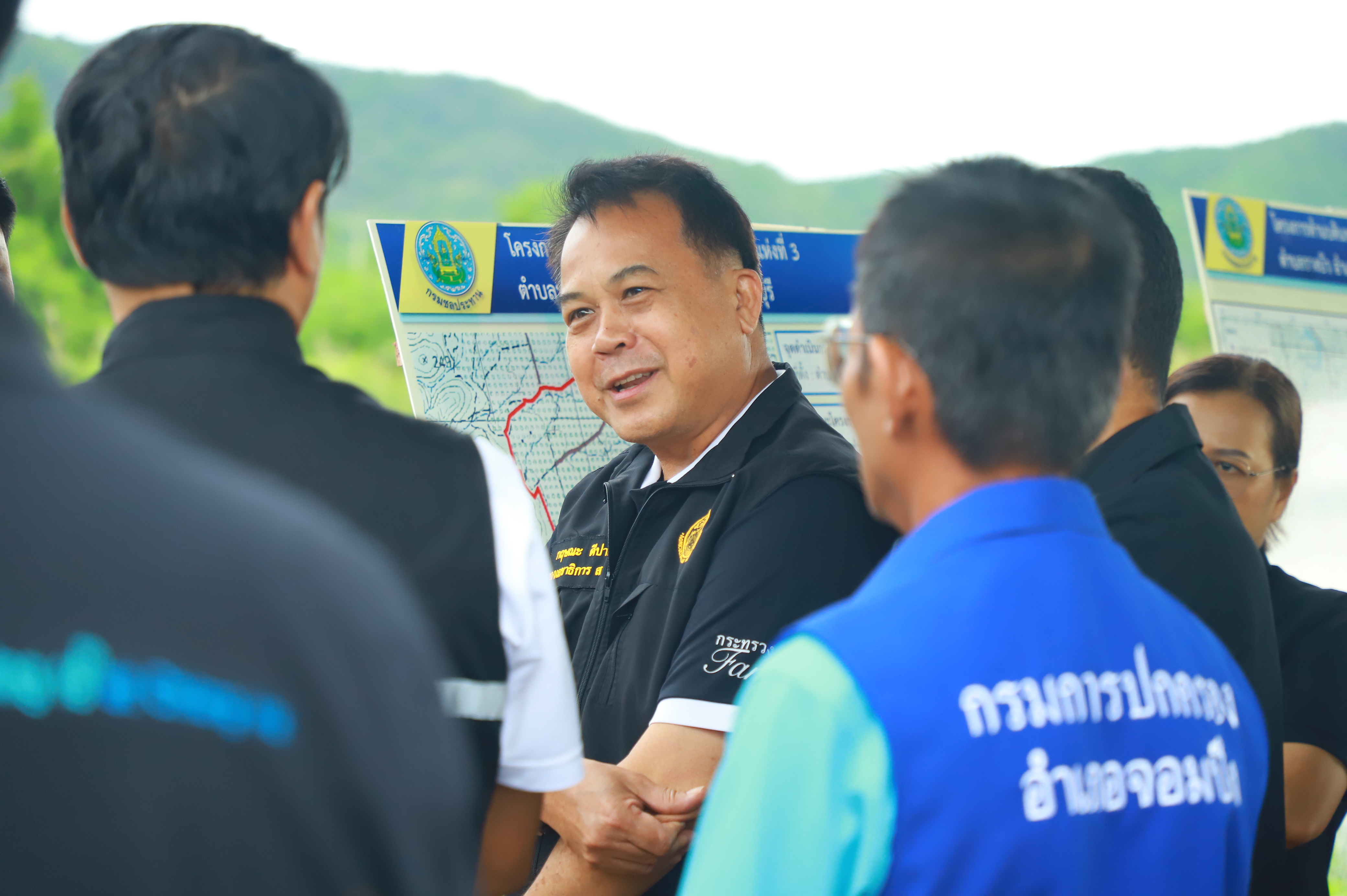 title - ส.ป.ก. ร่วมประชุมคณะทำงานที่ 3 เดินหน้าปั้น “รางบัวโมเดล” สู่ต้นแบบเมืองเกษตรนวัตกรรมครบวงจร พร้อมลุยพื้นที่รับฟังปัญหาเกษตรกรราชบุรี